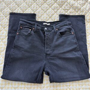 Black Levi Ribcage Straight Ankle Jeans Size 32